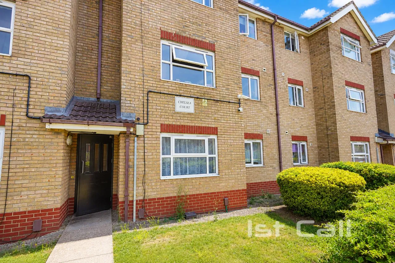 2 bed flat for sale, Southchurch Avenue, Southend On Sea