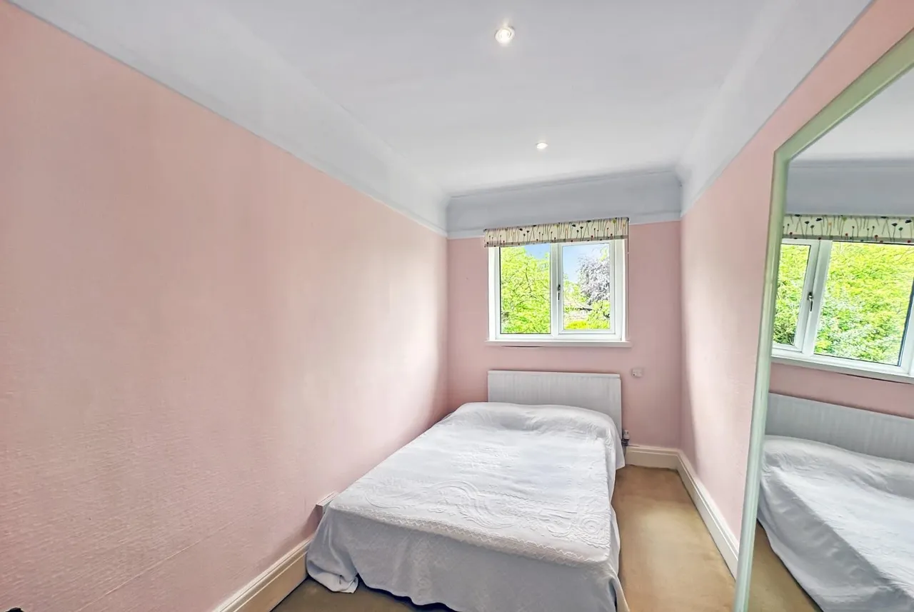 Fairview Road, Timperley WA15 7AR, photo 24