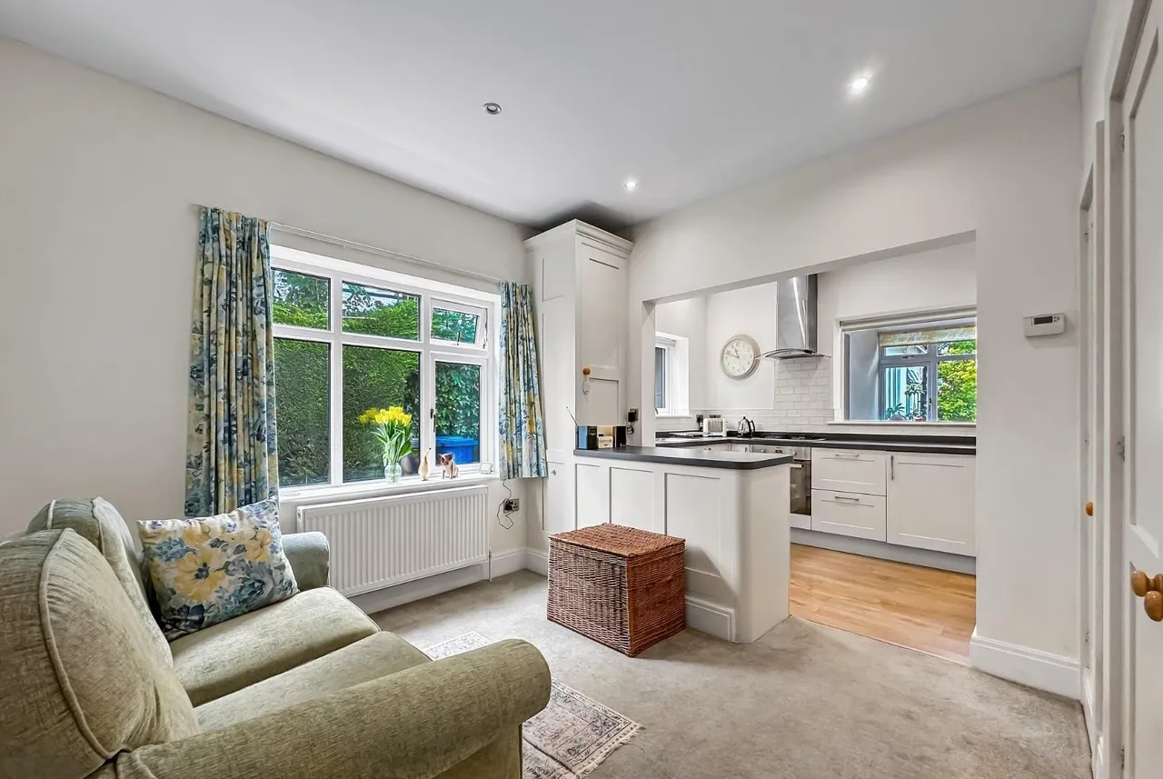 Fairview Road, Timperley WA15 7AR, photo 7