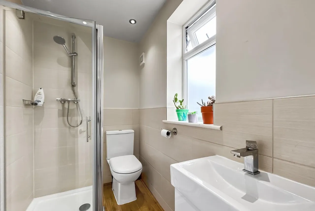 Fairview Road, Timperley WA15 7AR, photo 14