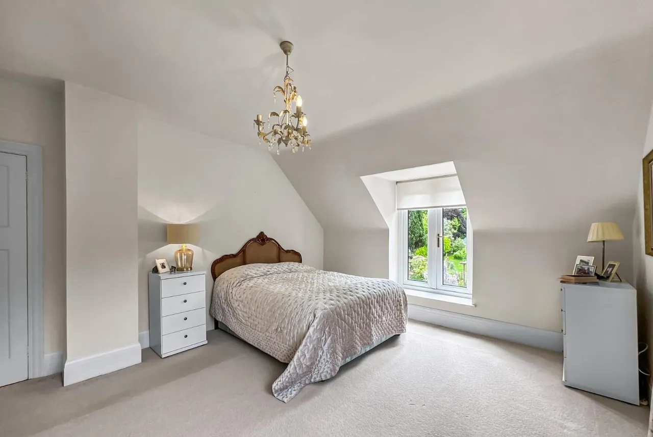 Fairview Road, Timperley WA15 7AR, photo 16