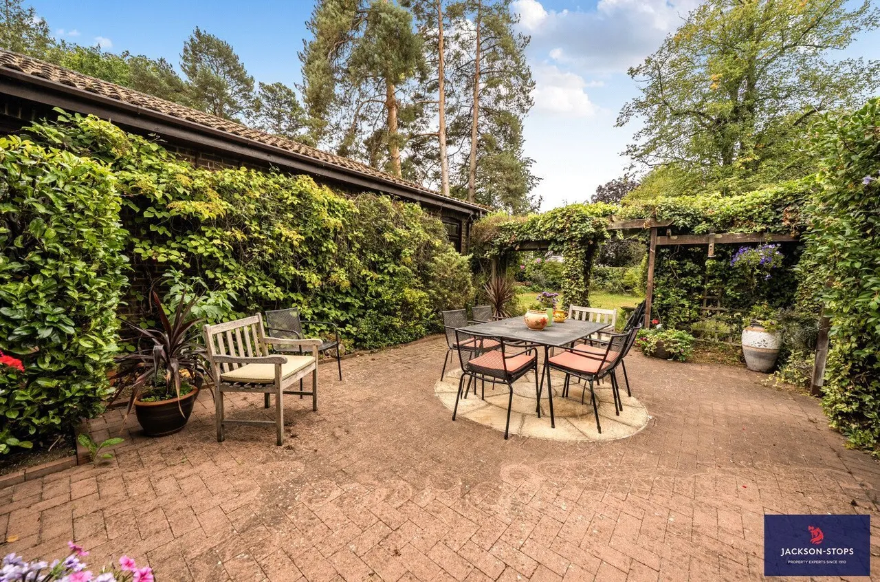 Weathercock Lane, Woburn Sands, MK17, photo 11
