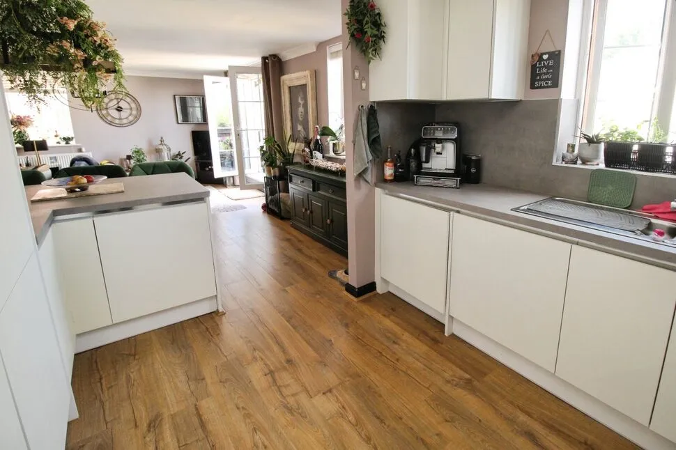 Sally Hill, Portishead, Somerset, BS20, photo 6