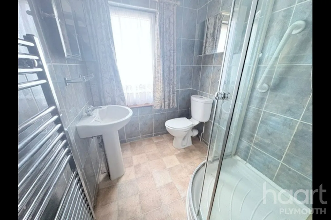 Lincoln Avenue, Plymouth, PL4, photo 13
