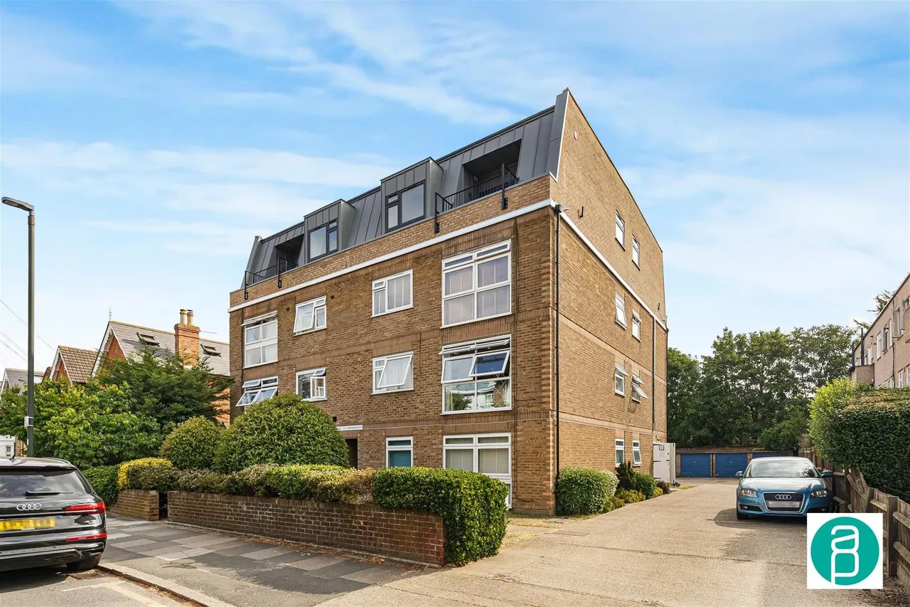 Montague Road, Wimbledon SW19 1SY, photo 9