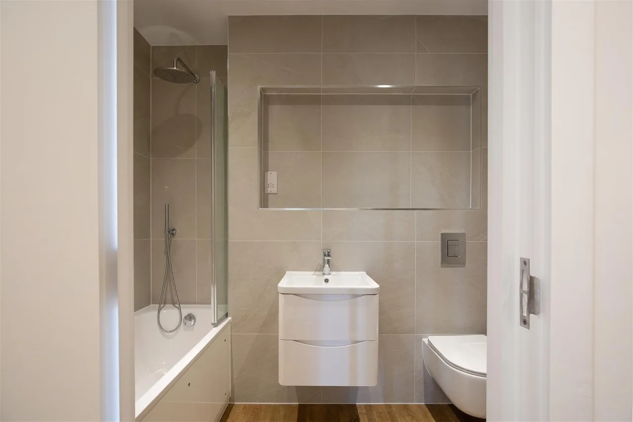 Montague Road, Wimbledon SW19 1SY, photo 6