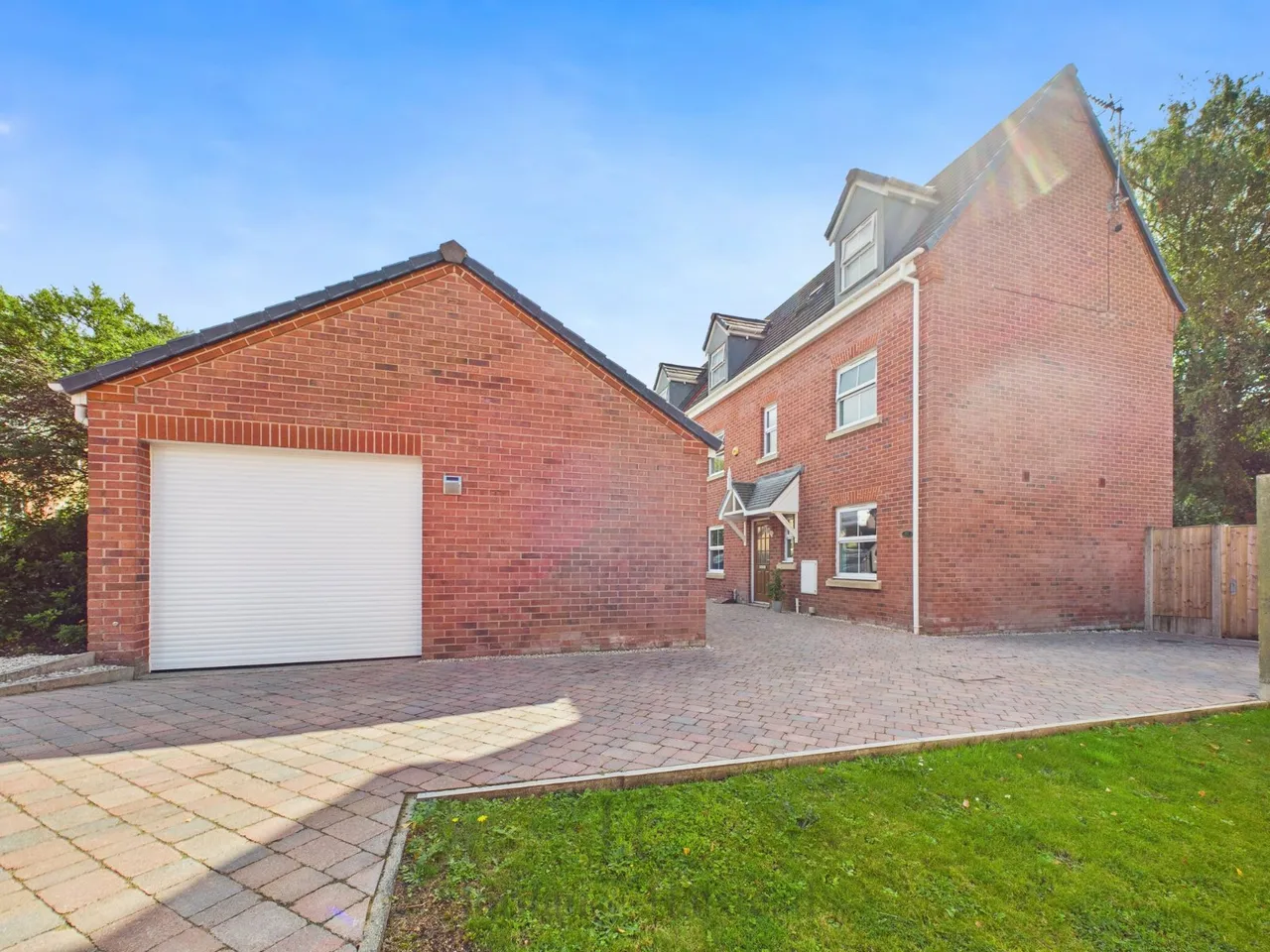 Hornsmill Way, Helsby, Frodsham, Cheshire, WA6 0DE, photo 3