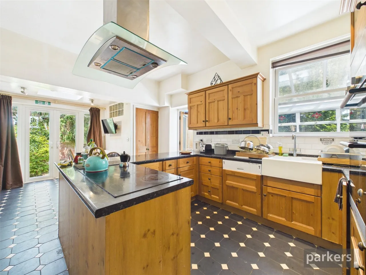 Church Road, Earley, RG6, photo 2