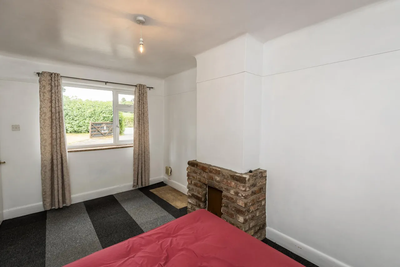Croeshowell Lane, Wrexham, LL12, photo 9
