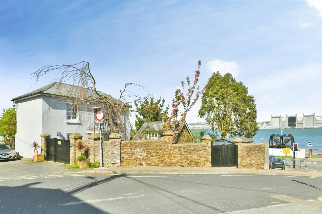 Tamar Street, Torpoint, PL11, photo 15