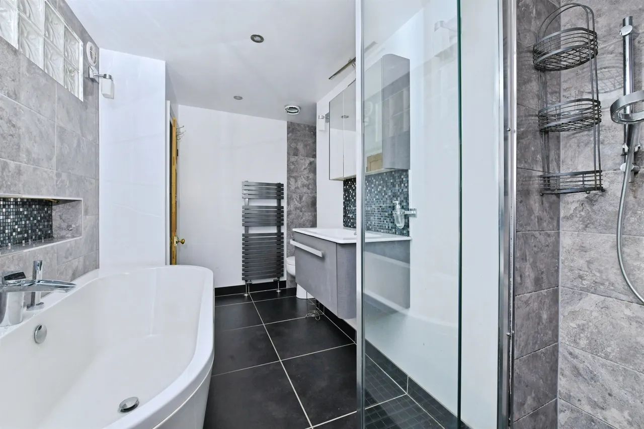 Tamar Street, Torpoint, PL11, photo 11
