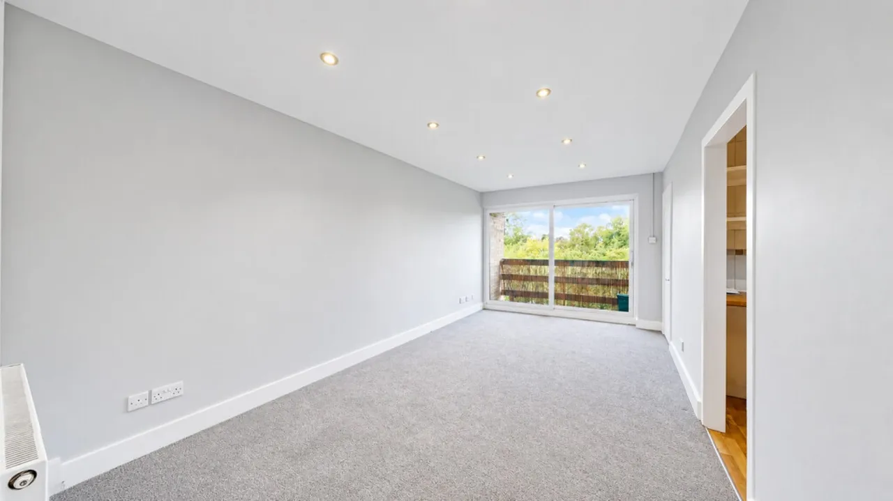 Coombe Hill Crescent, Thame, OX9, photo 3