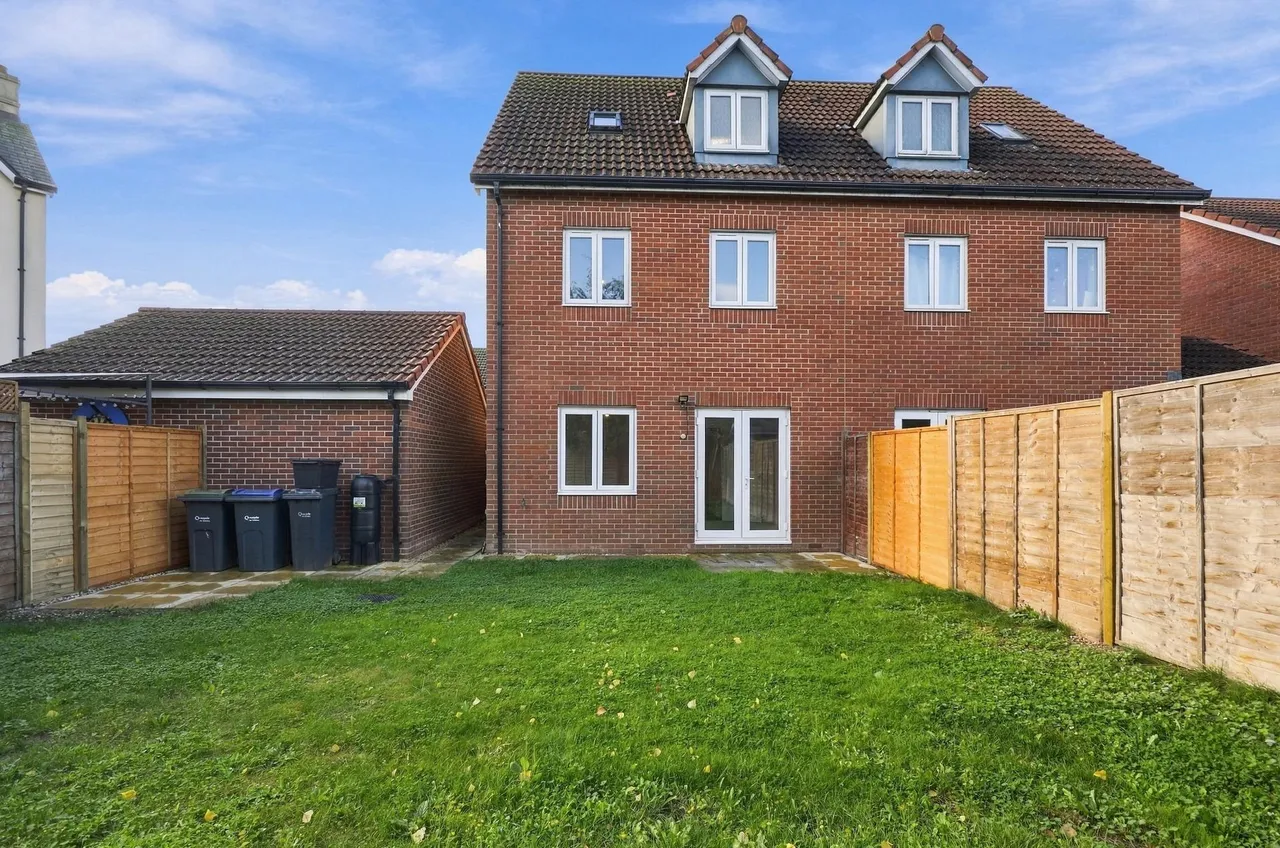 Lark Lane, Old Sarum, SP4, photo 14