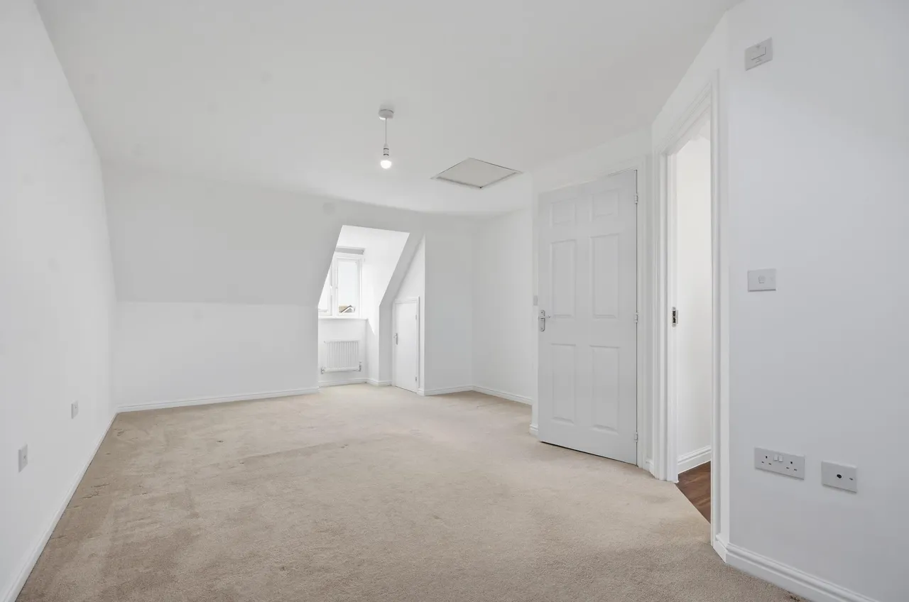 Lark Lane, Old Sarum, SP4, photo 11