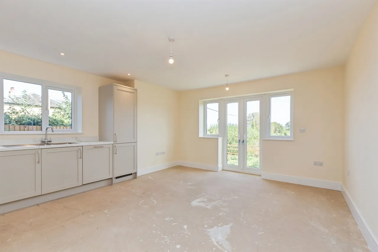 Eythrope Road, Stone, Aylesbury, photo 7