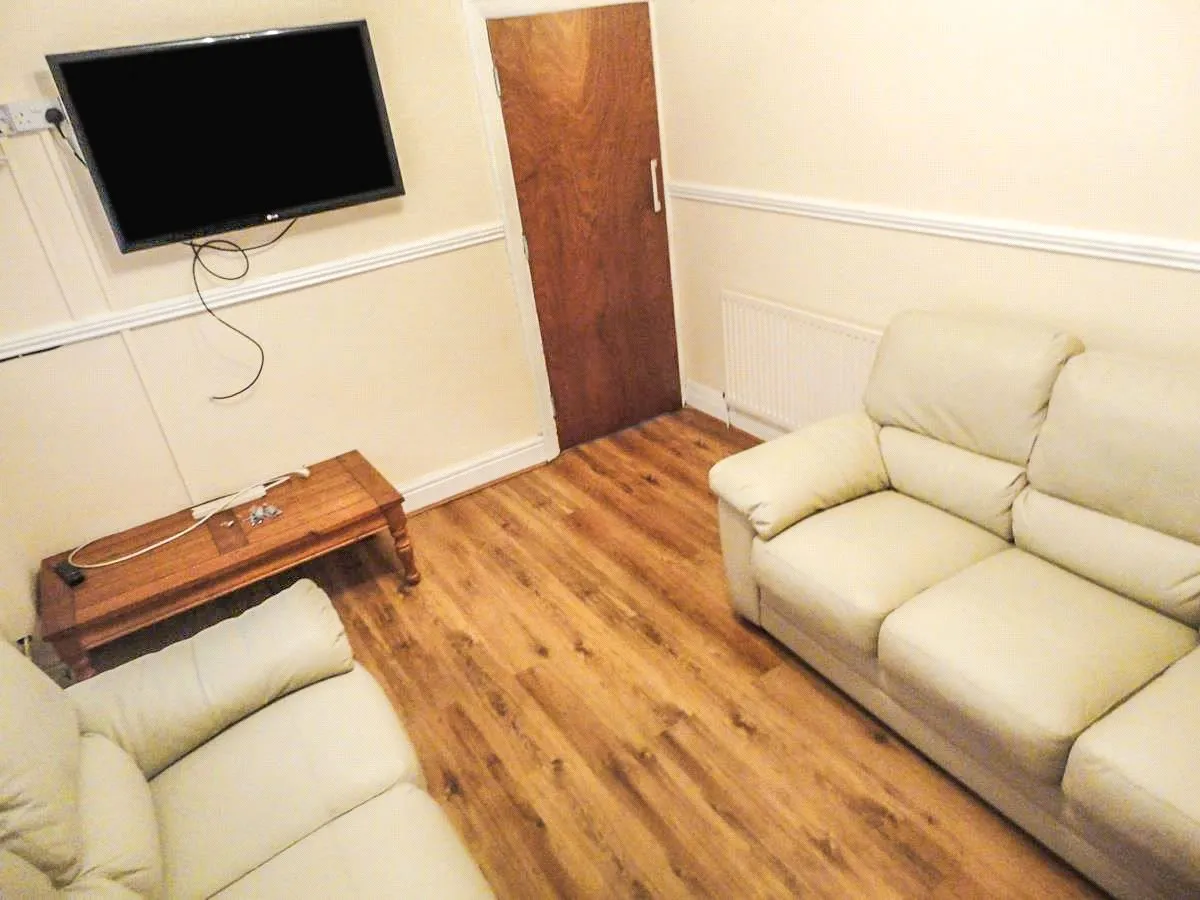 Wellington Road, Fallowfield, M14, photo 4