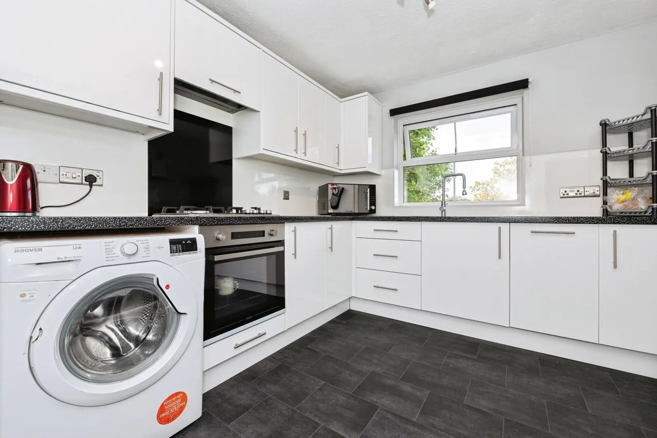 Mounts Road, Greenhithe, DA9, photo 4