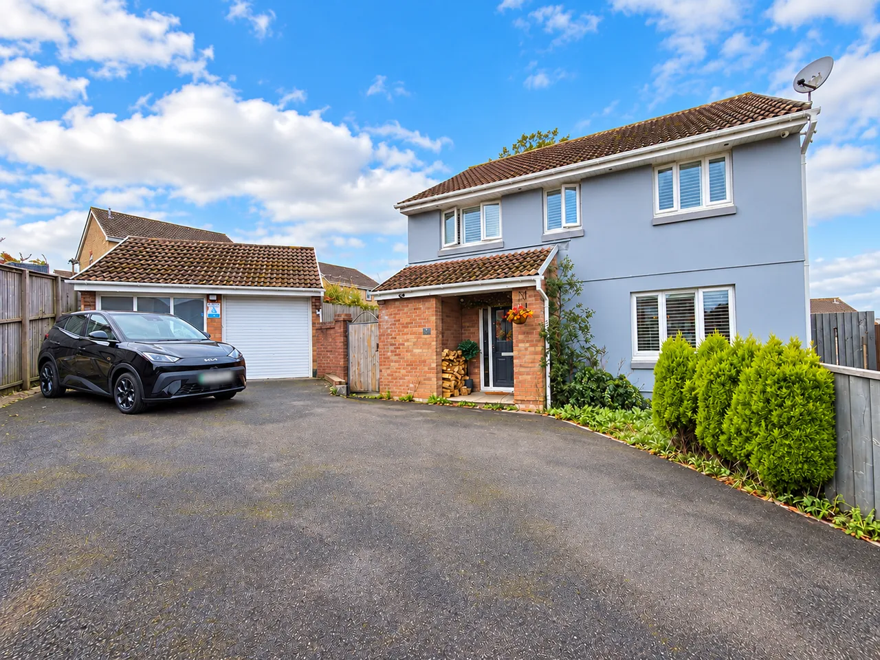 4 bed house for sale, Llys Penpant, Llangyfelach