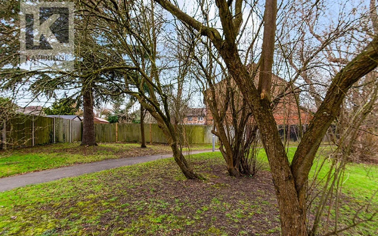 20, Agate House, Percy Gardens - KT4 7RX, photo 11
