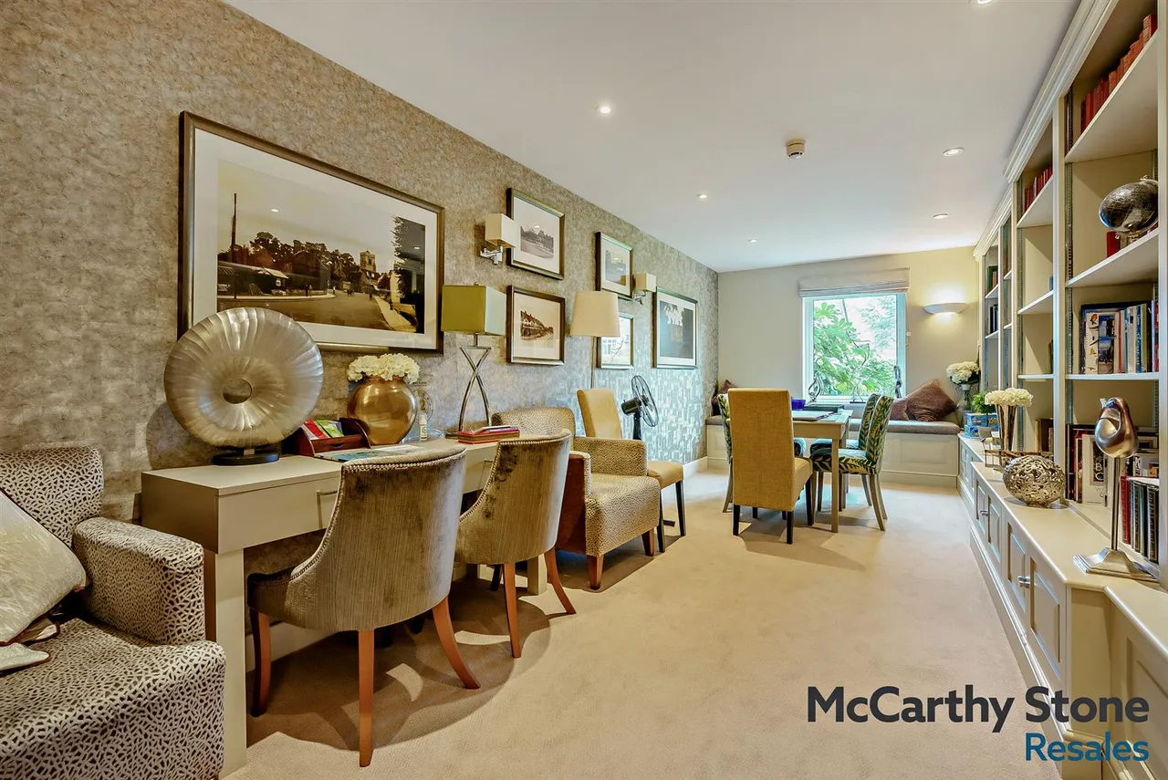 Josiah Drive, Ickenham, UB10, photo 7