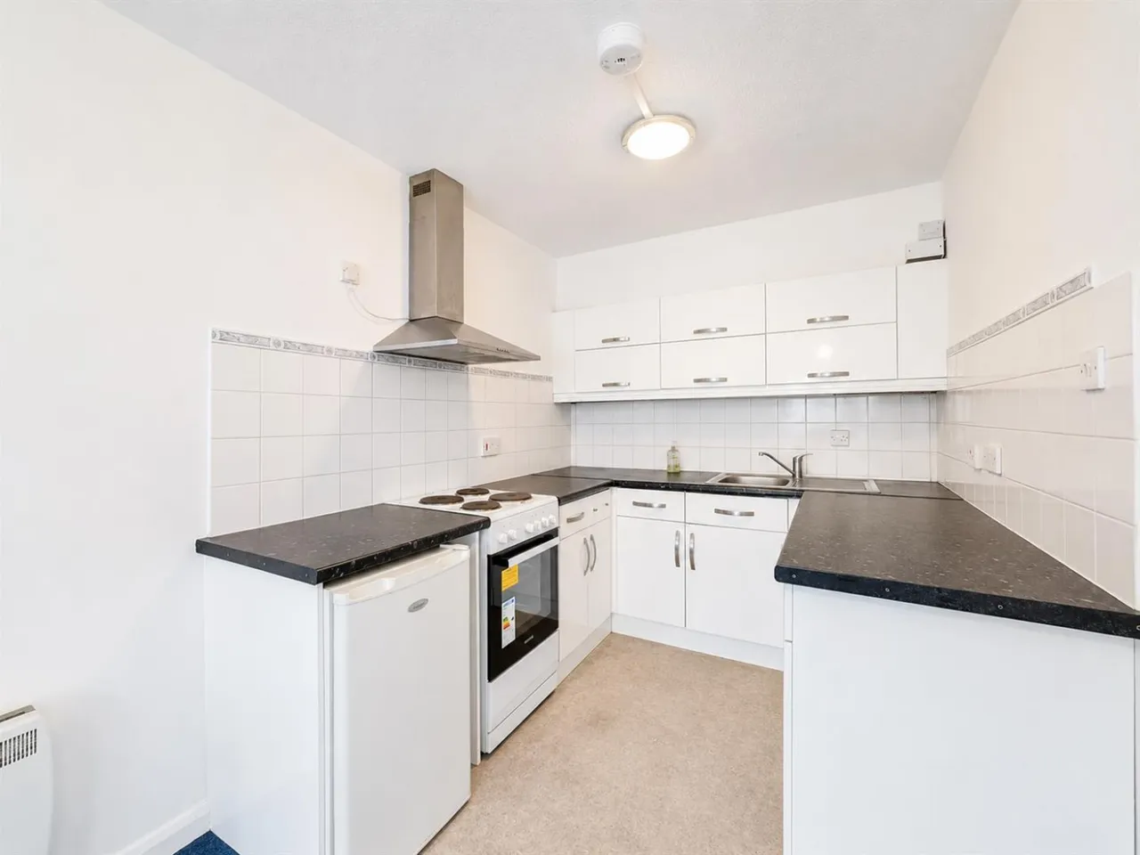 1 bed flat for sale, Staines Road, Hounslow, TW3