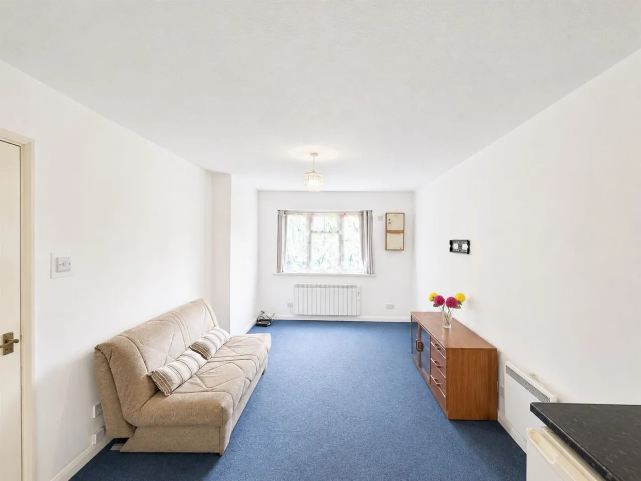 Staines Road, Hounslow, TW3, photo 6