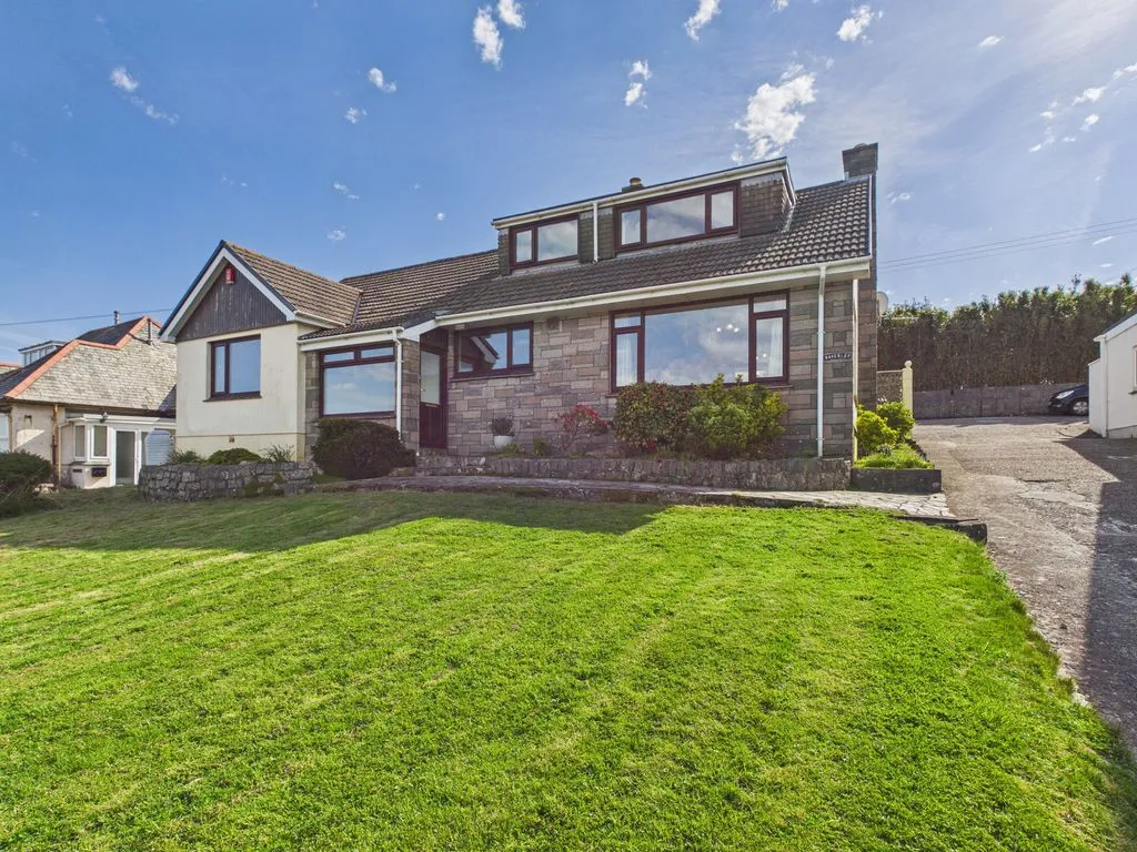 property for sale — Mount Ambrose, Redruth