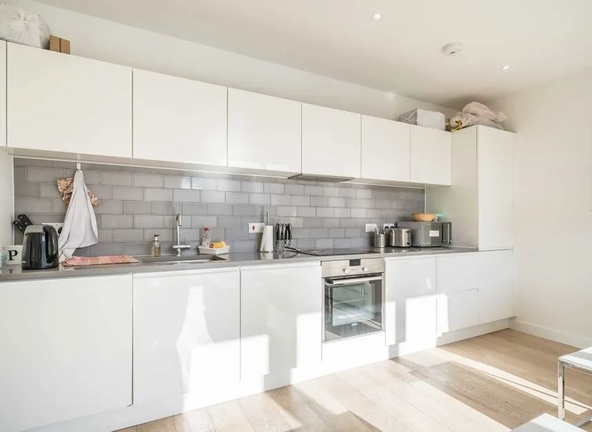 Schooner Road, Royal Wharf, E16, photo 5