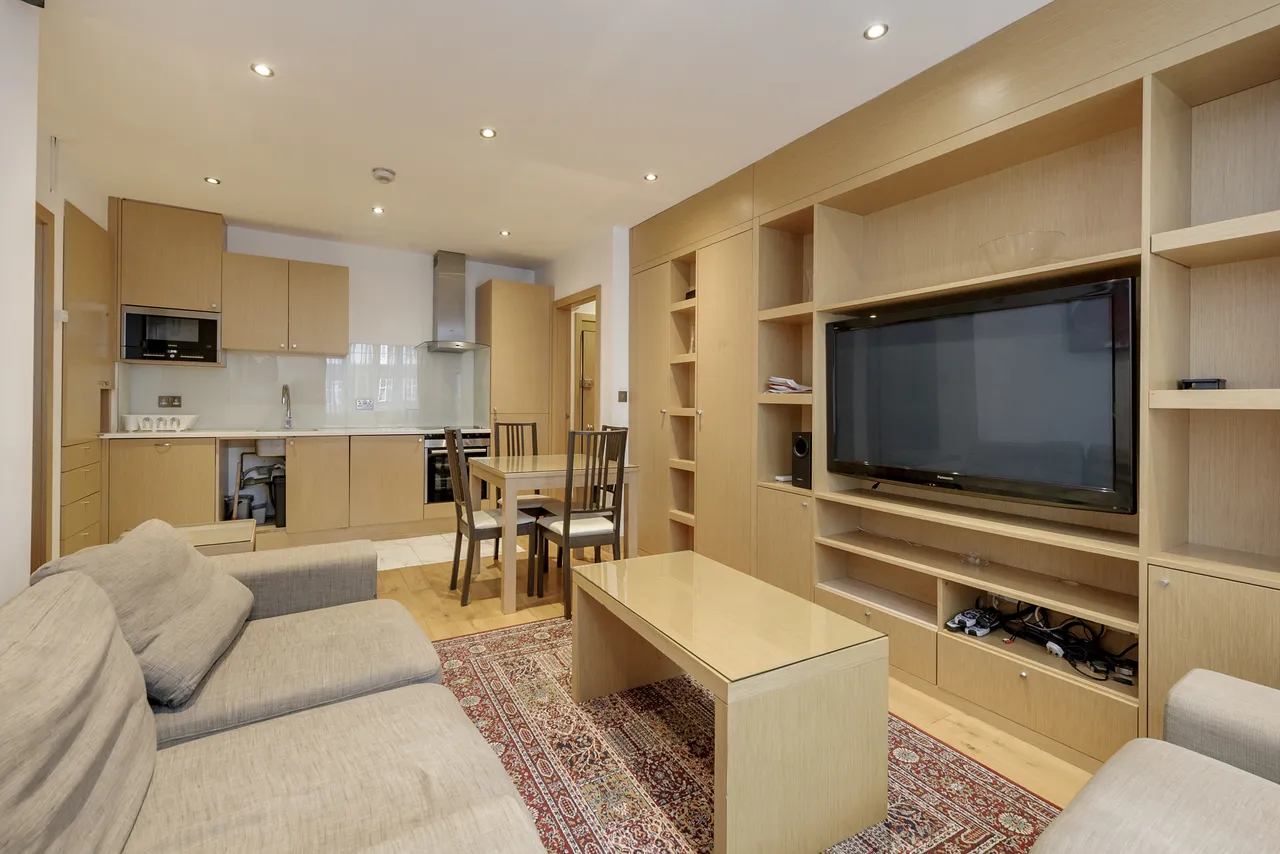 Brompton Road, London, SW3, photo 7