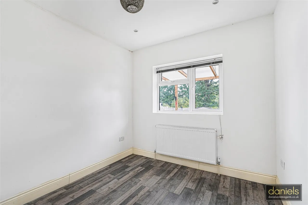 Sudbury Heights Avenue, Greenford, UB6, photo 8
