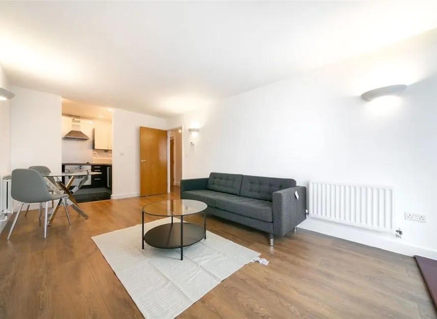 1 bed flat to rent, Proton Tower, East India, E14