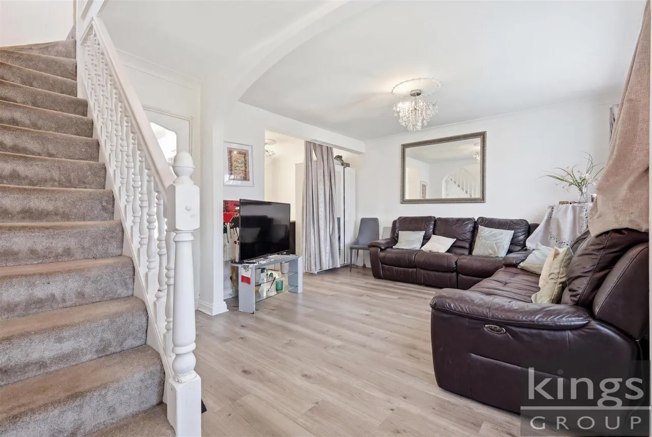 Holmesdale, Waltham Cross, photo 3