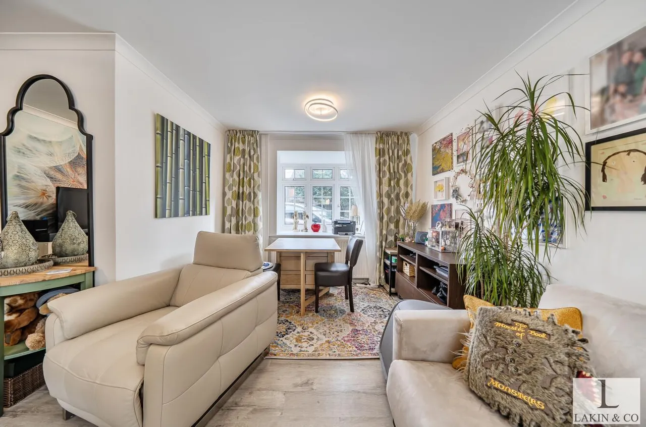 Pastures Mead, Hillingdon, UB10 9PX, photo 6