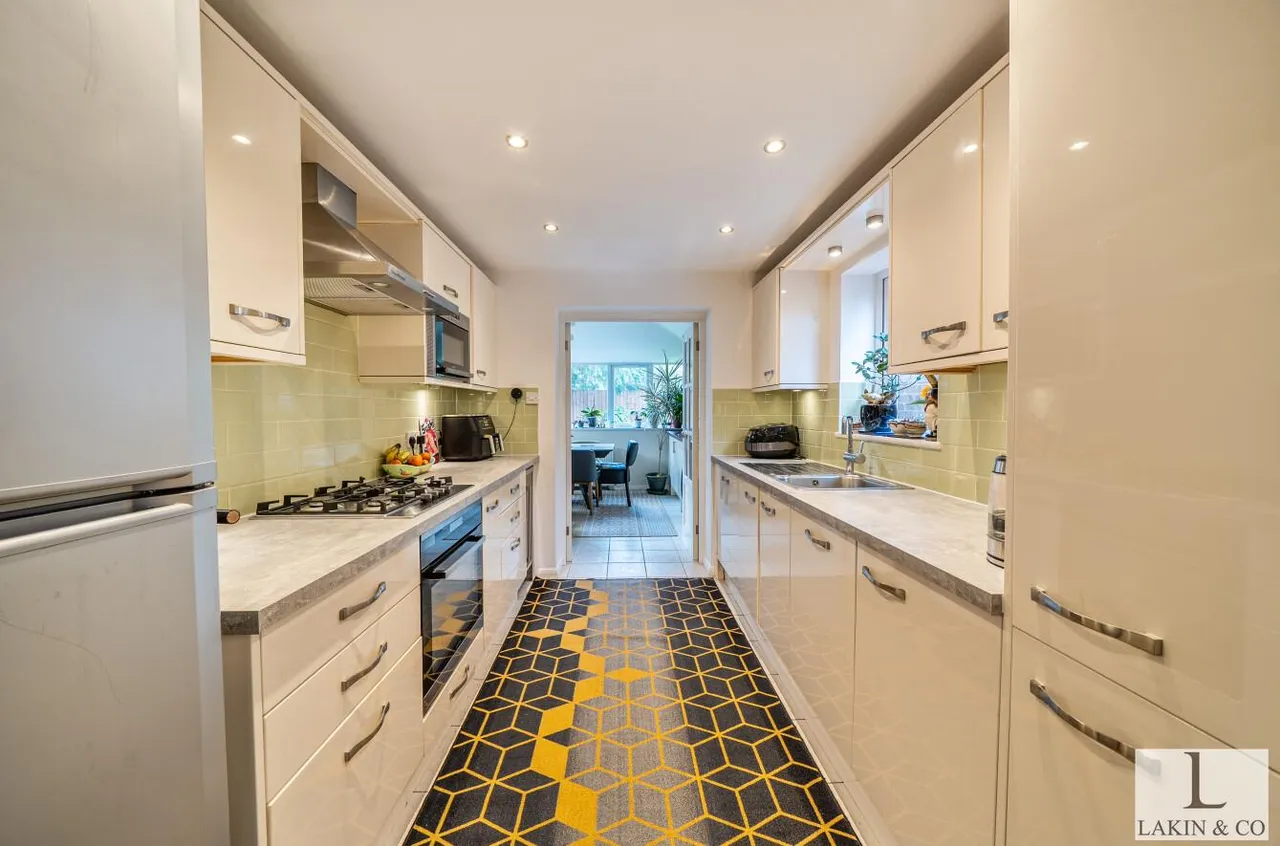 Pastures Mead, Hillingdon, UB10 9PX, photo 3