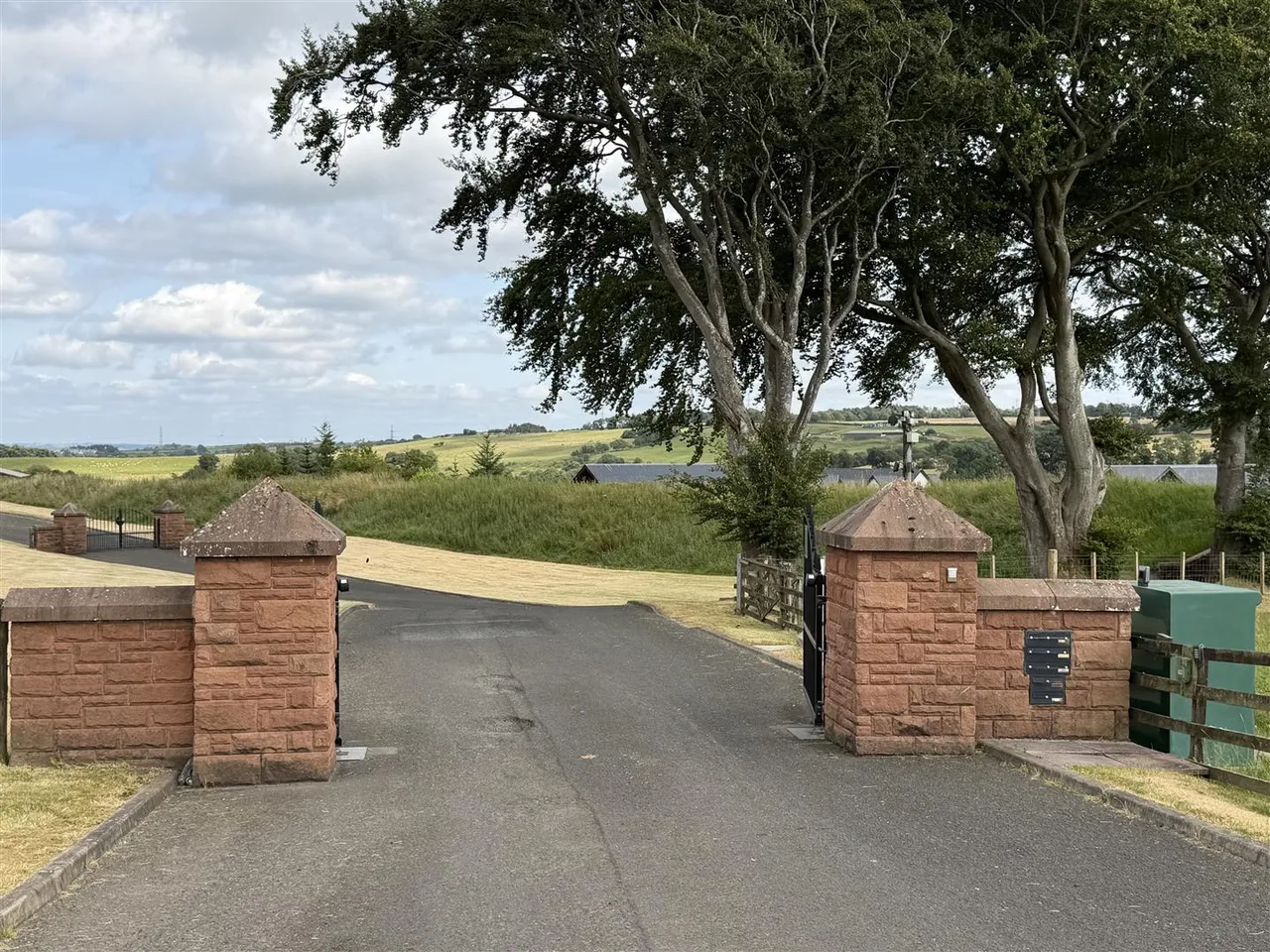 Floors Farm, Stonehouse Road, Strathaven, South Lanarkshire, ML10 6TA, photo 18