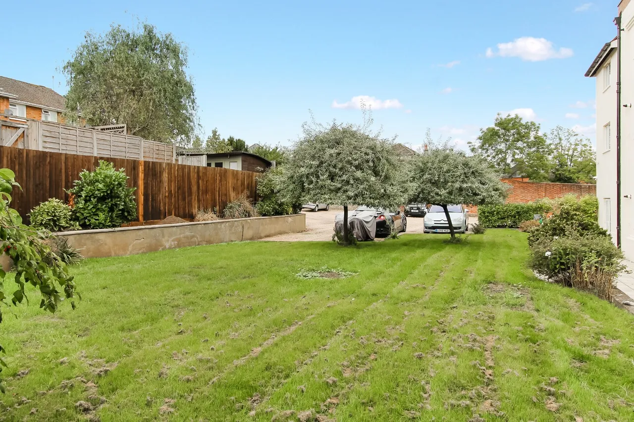 Llanaway House, Meadrow, GU7, photo 5