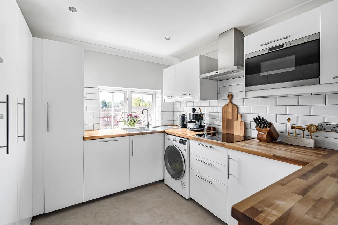 Llanaway House, Meadrow, GU7, photo 10
