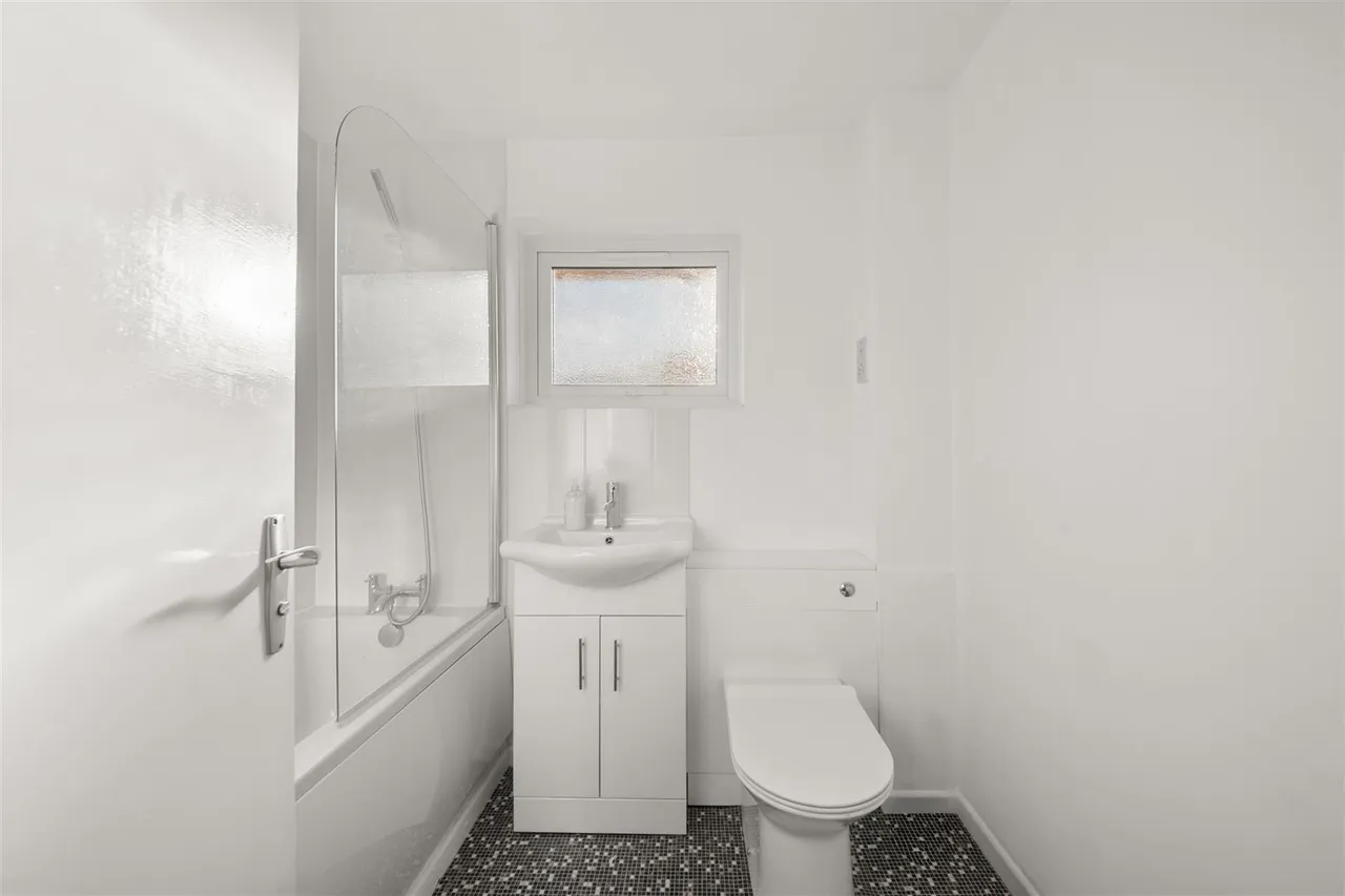 Beaulieu Close, Hounslow, photo 8