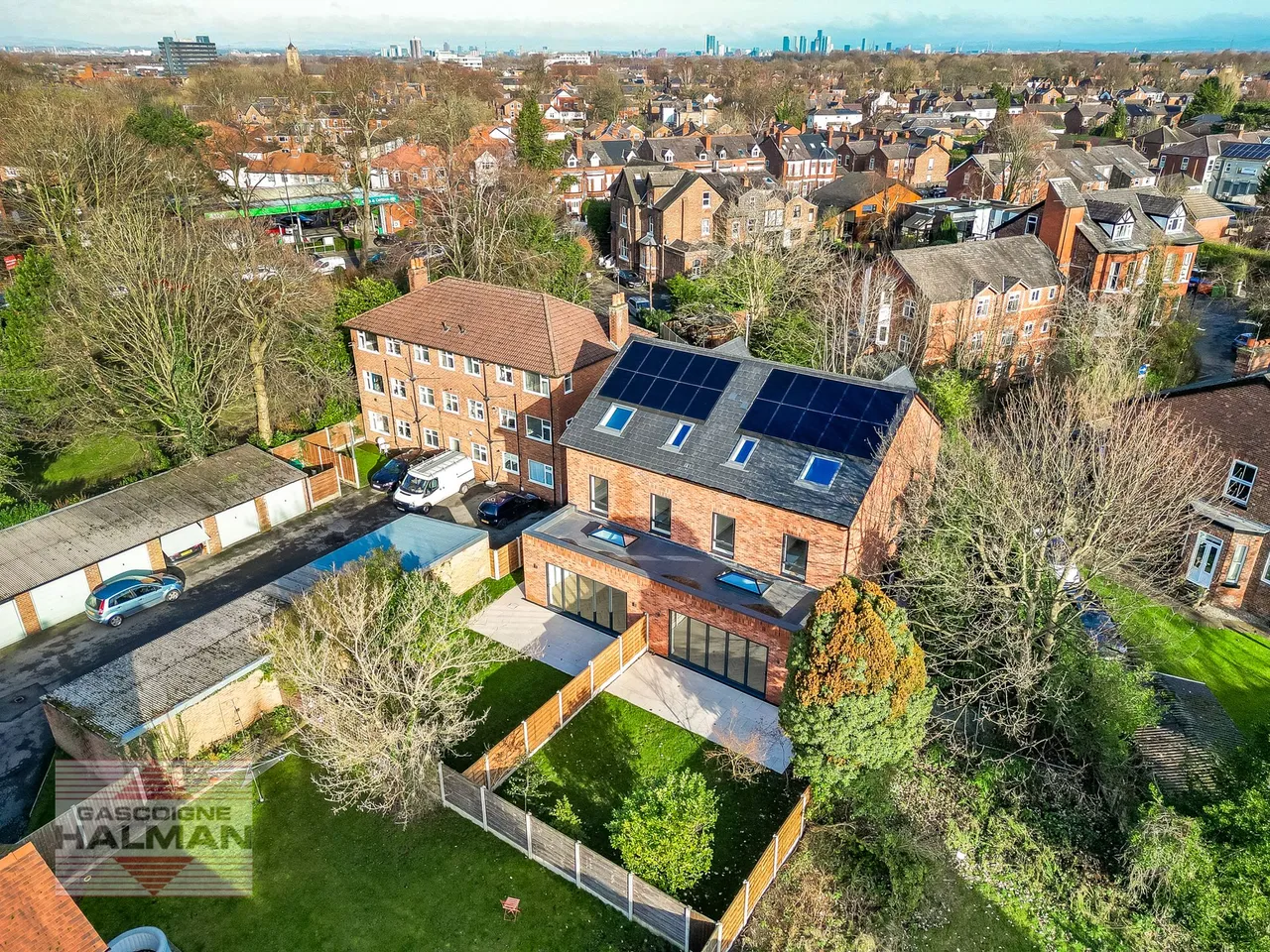 Brooklands Crescent, Sale, photo 35