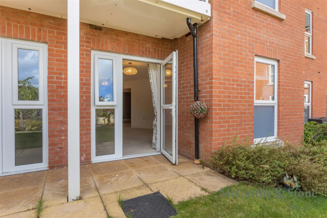 1 bed flat for sale, Scalford Road, Melton Mowbray, LE13
