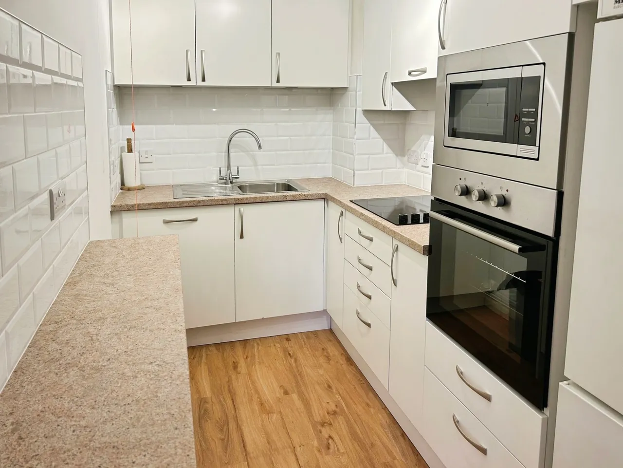 Upper Gordon Road, Camberley, GU15, photo 3