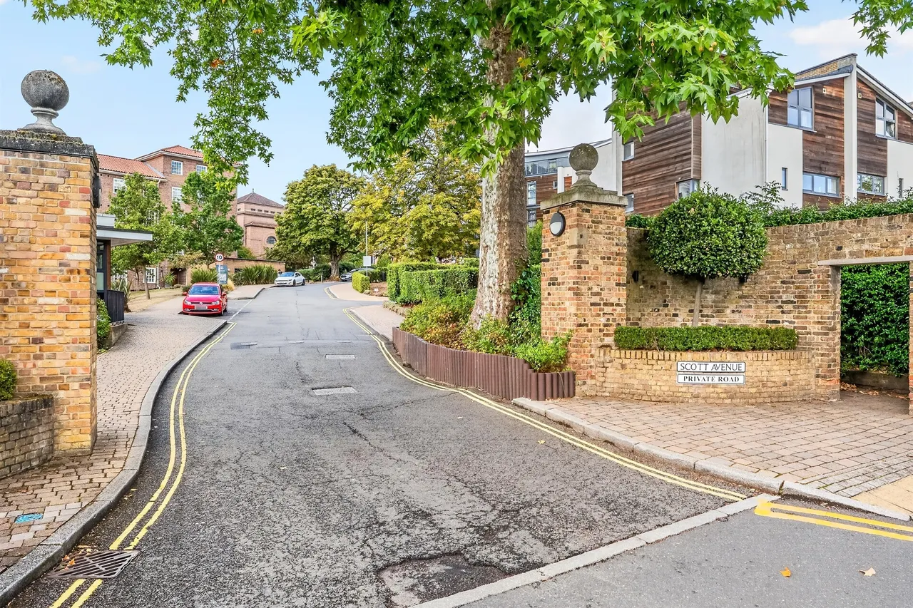 Scott Avenue, London, SW15, photo 13