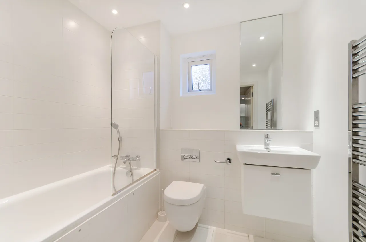 Flat 4, 322 Ewell Road, Surbiton, photo 5