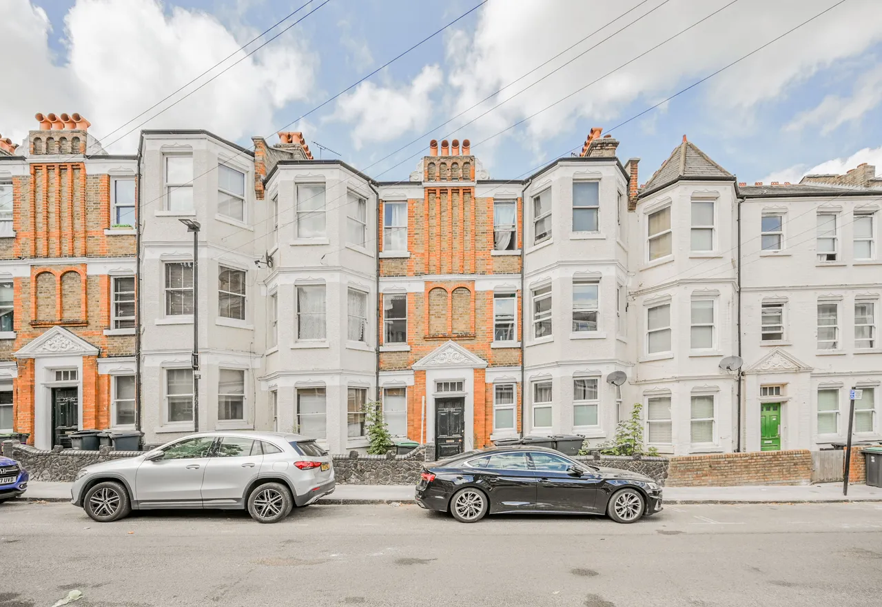 95 Birkbeck Mansions, Birkbeck Road, London, photo 12