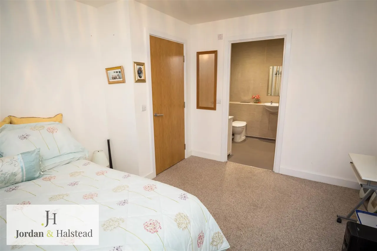 Cable Drive, Helsby, WA6 0FP, photo 11