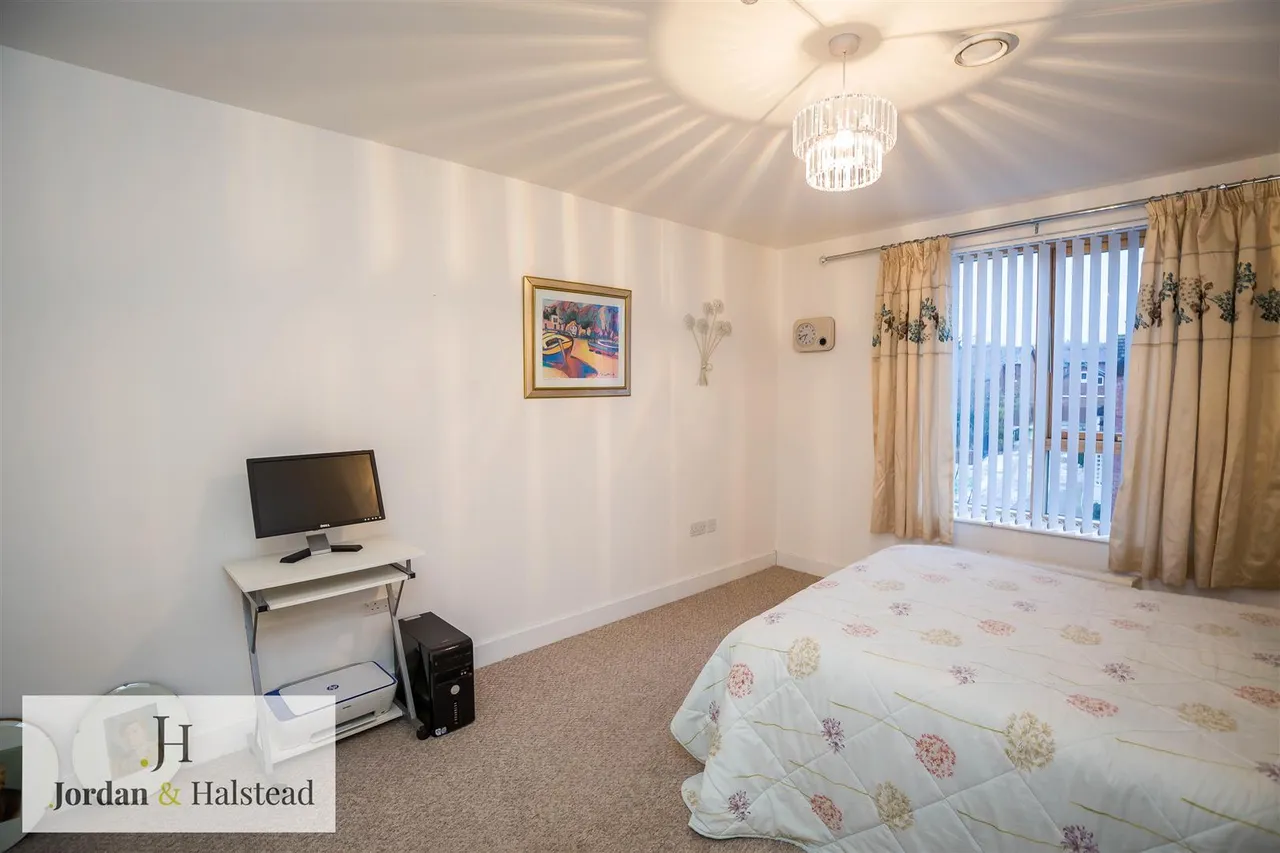 Cable Drive, Helsby, WA6 0FP, photo 12
