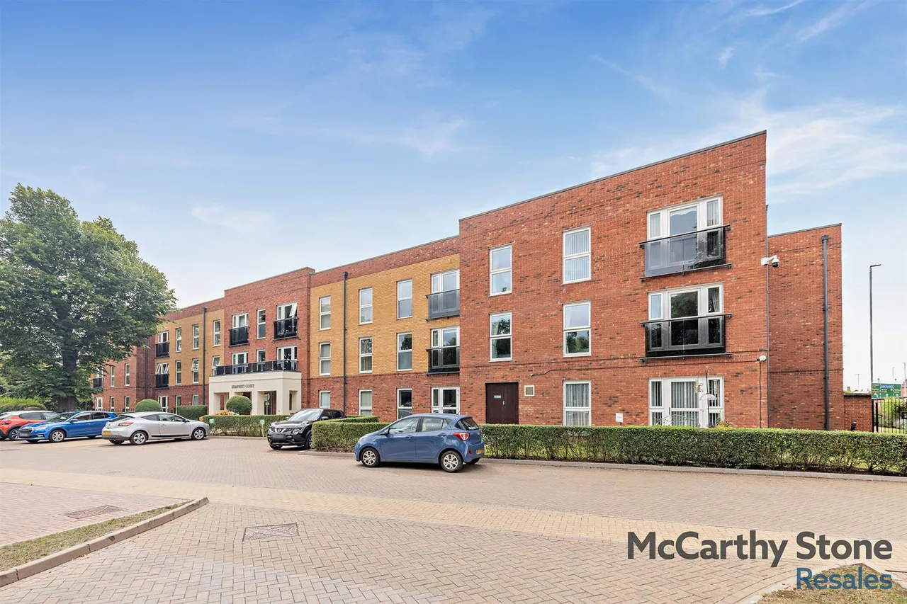 2 bed flat for sale, The Oval, Stafford, ST17