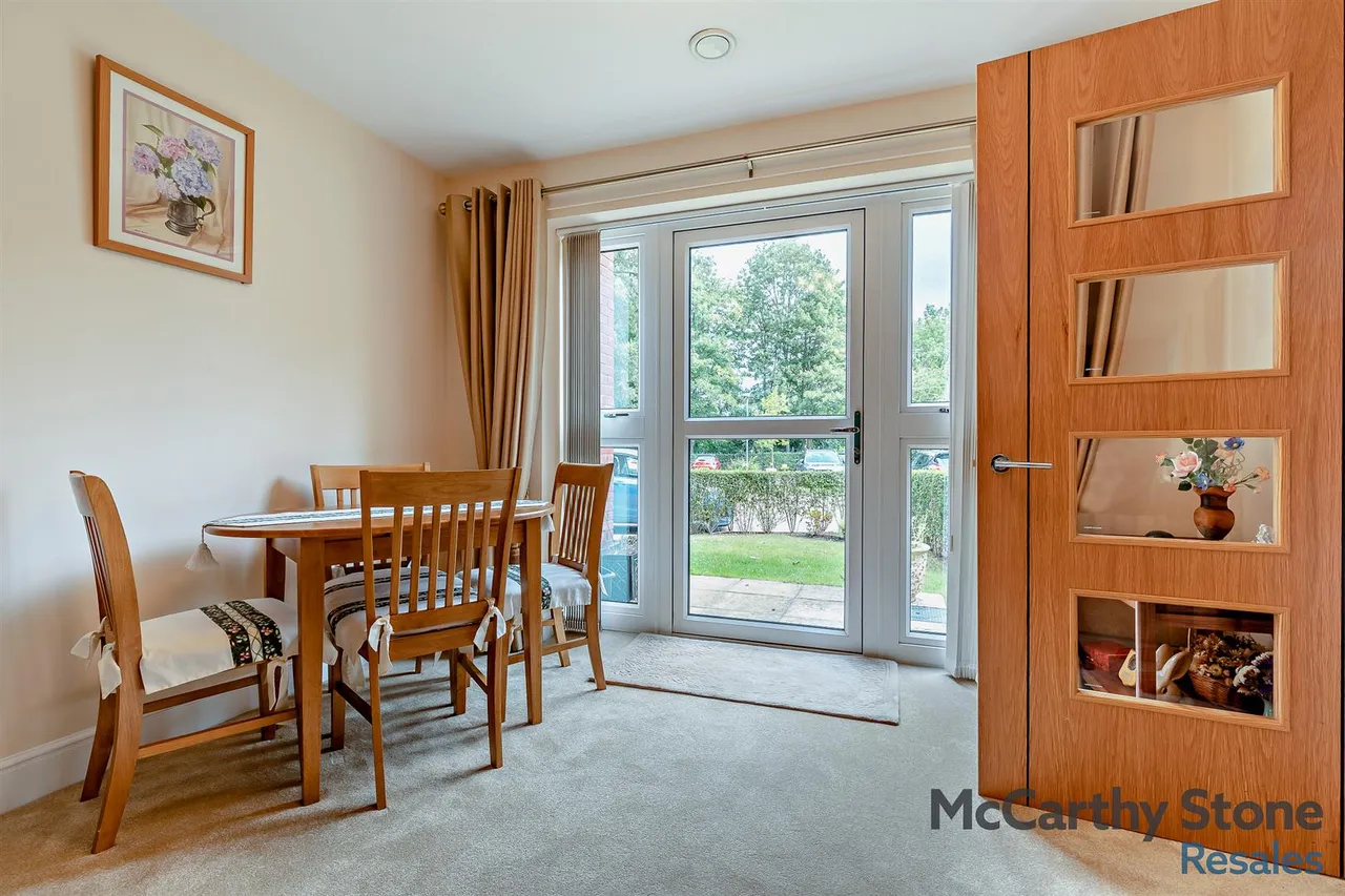 The Oval, Stafford, ST17, photo 5