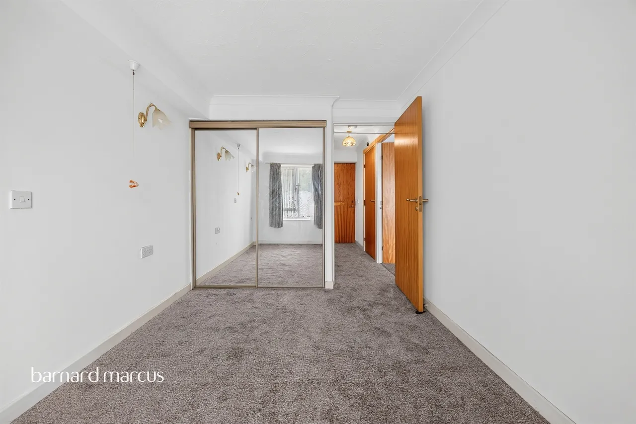 Brighton Road, South Croydon, CR2, photo 17