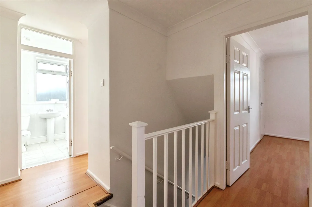 Timberlog Lane, Basildon, Essex, SS14, photo 10